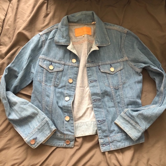 Levi's Jackets & Blazers - Levi’s Denim Jacket size 1